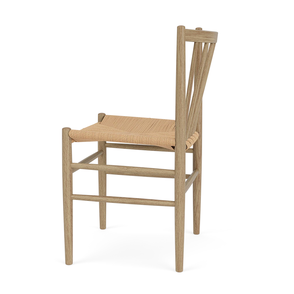 J80 - Chair - Oak - Lacquered J80 - Chair - Oak - Lacquered